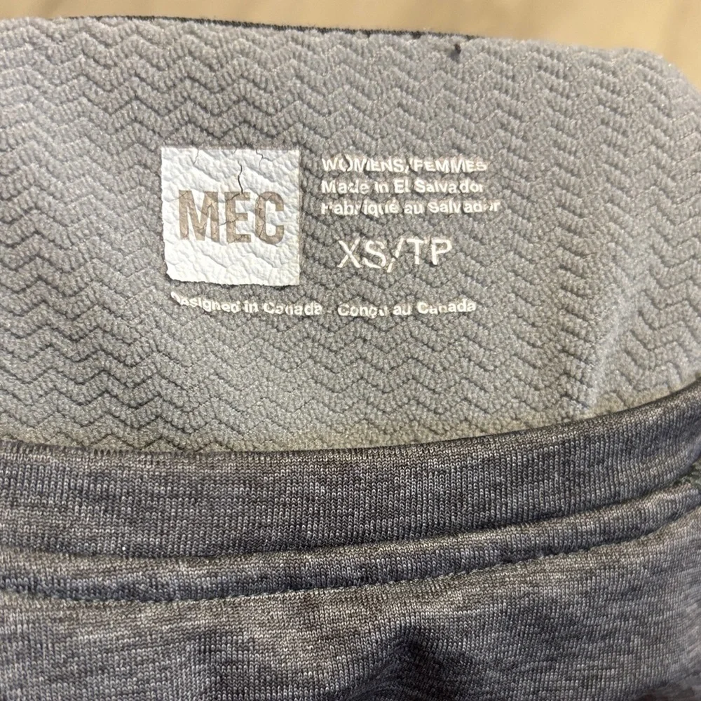 MEC Heather Gray Women's Long Sleeve Top - Picture 2 of 3